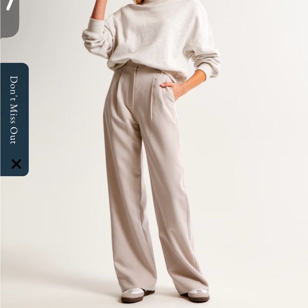 Abercrombie & Fitch Sloane Tailored Wide Leg Pant